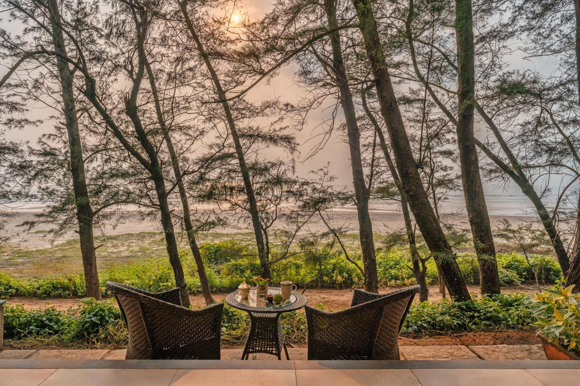 Mandrem Beach Resort, A Member Of Radisson Individuals Retreat 外观 照片
