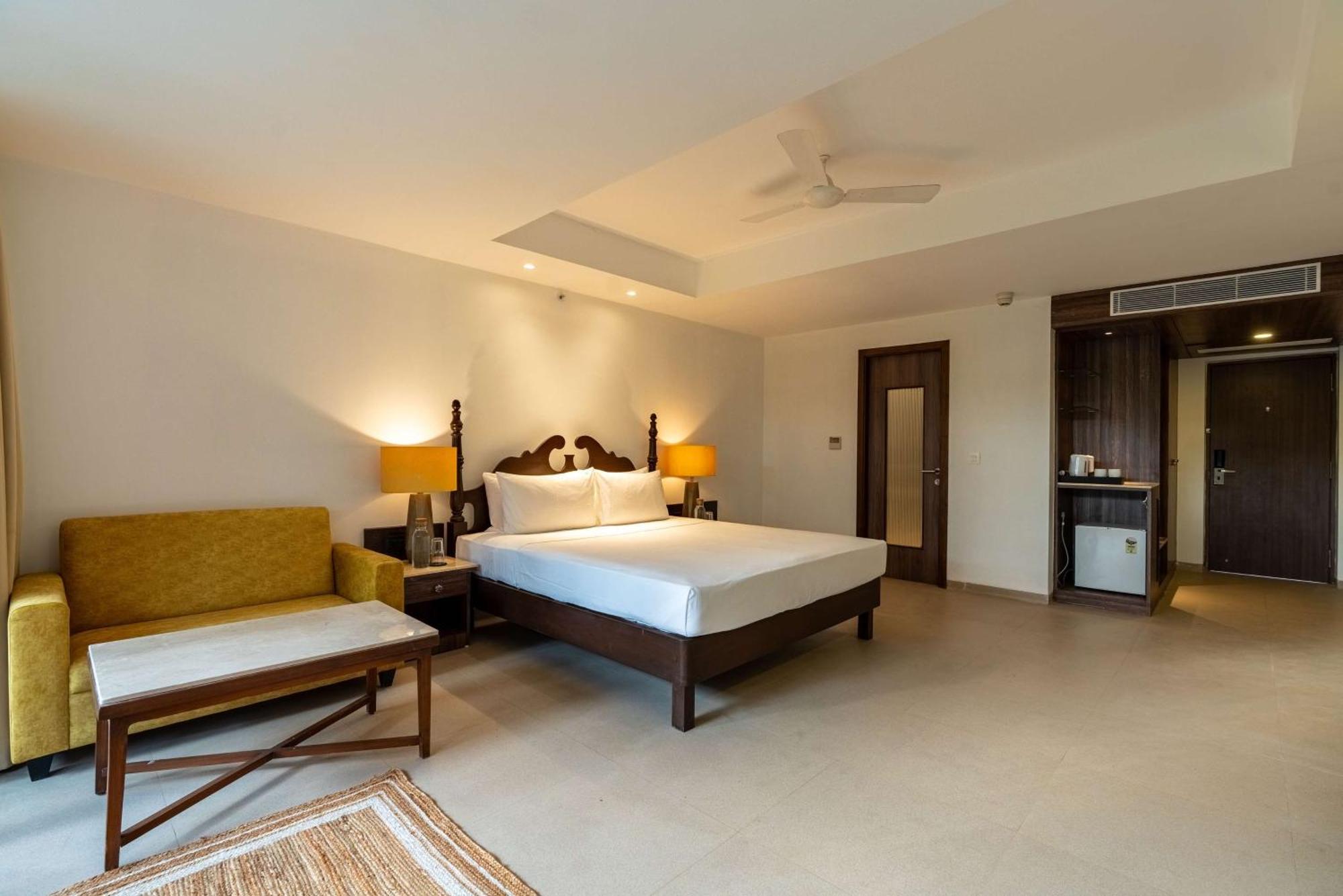Mandrem Beach Resort, A Member Of Radisson Individuals Retreat 外观 照片