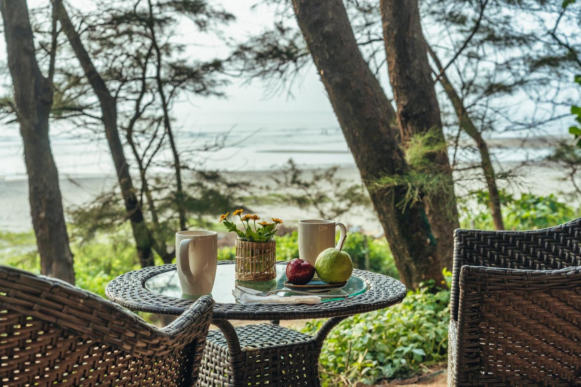 Mandrem Beach Resort, A Member Of Radisson Individuals Retreat 外观 照片